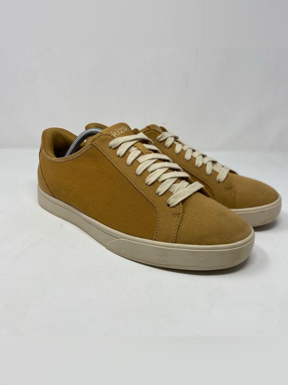 Kizik Irvine Canvas Sneakers Mens 10 Womens 11.5 Mustard Hands Free